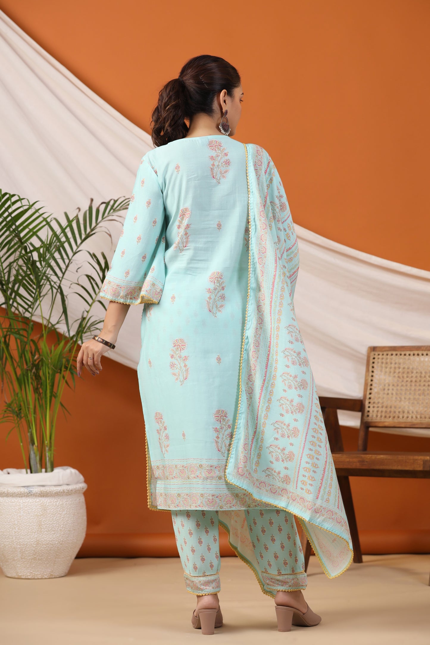 Blue Floral Print Placement Kurta & Pant Set