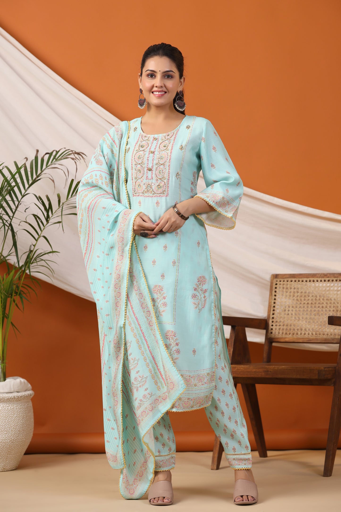 Blue Floral Print Placement Kurta & Pant Set