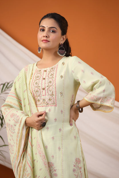 Yellow Floral Print Placement Kurta & Pant Set