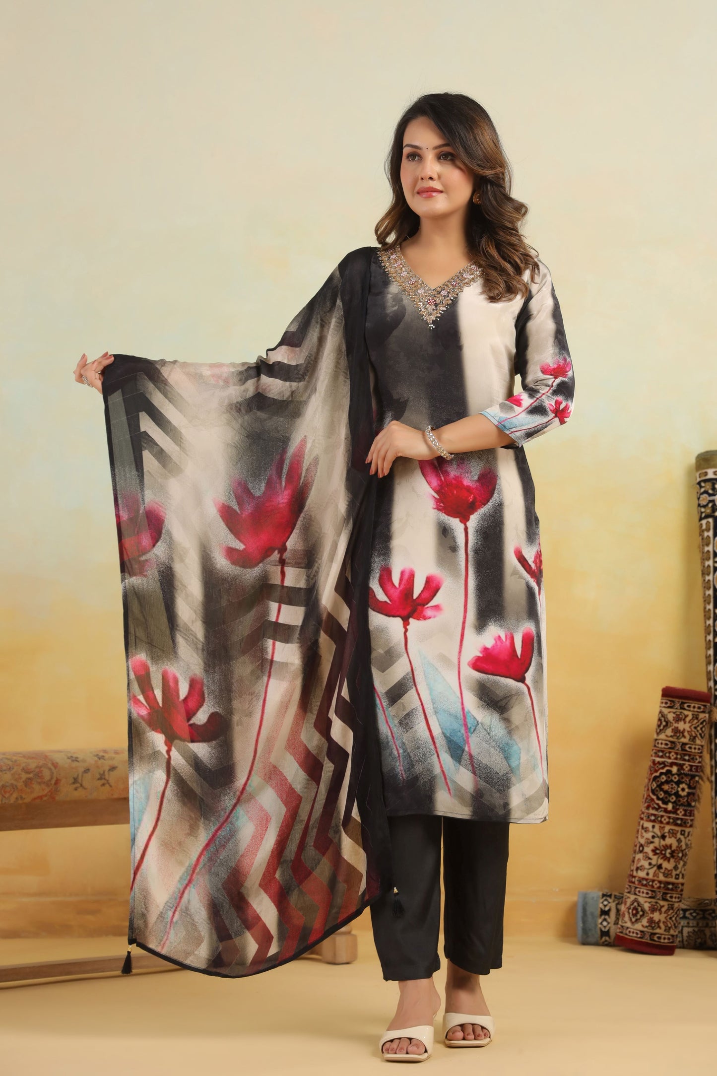 Floral Black Handwork 3-Pcs Suit Set