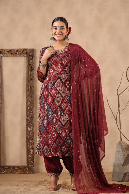 Maroon Floral Handworked Straight-Cut Kurta Set