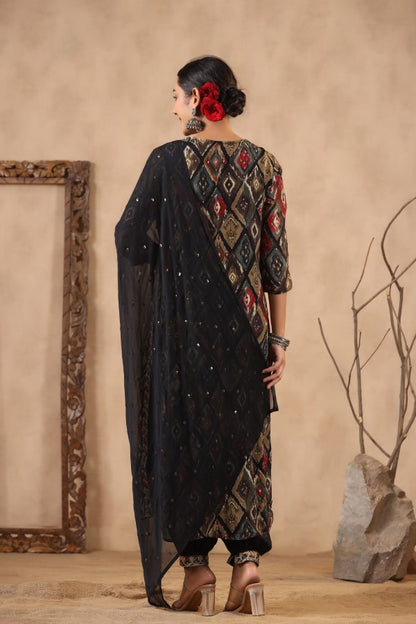Black Floral Handworked Straight-Cut Kurta Set